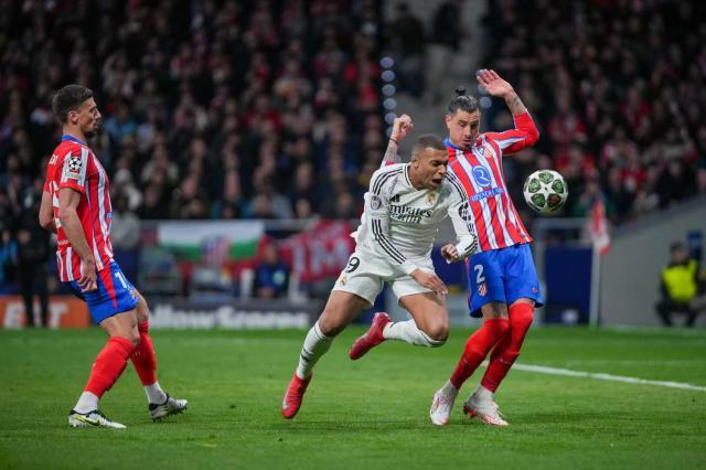 1741836547107051088.jpg 万博体育客户端下载-【人物】姆总点球复仇阿根廷帮,半决赛打脸恩里克?